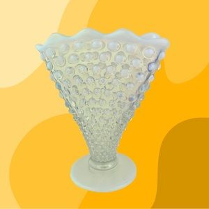 Vintage Fenton Hobnail Opalescent Moonstone Fan Vase - White to Clear Glass